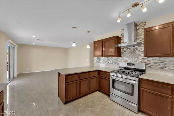 2438 Country Orchard ST, North Las Vegas, NV 89030