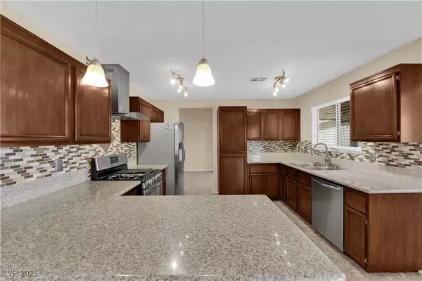 2438 Country Orchard ST, North Las Vegas, NV 89030