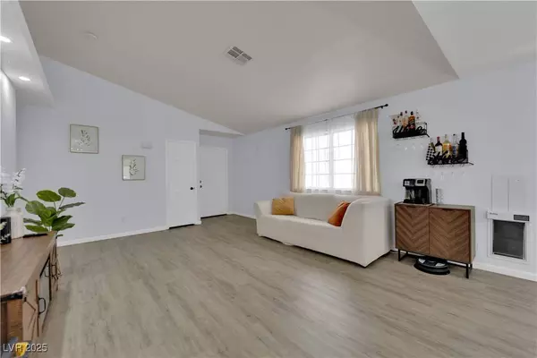 7316 Young Doe AVE, Las Vegas, NV 89130