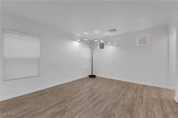 6711 Churnet Valley AVE, Las Vegas, NV 89139