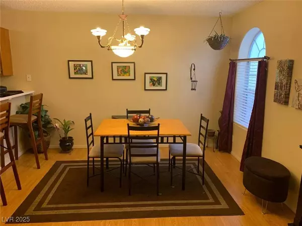 1800 Edmond ST #122, Las Vegas, NV 89146