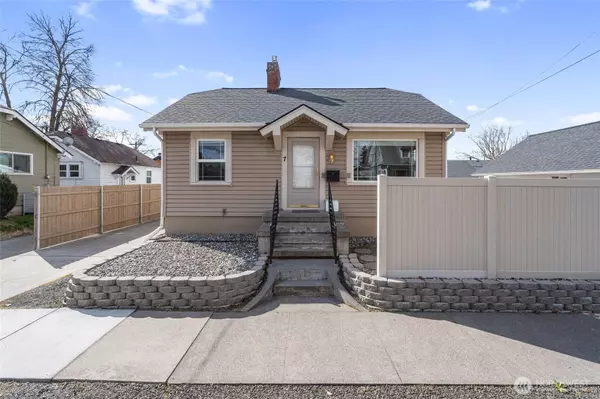 7 N Blue ST, Walla Walla, WA 99362