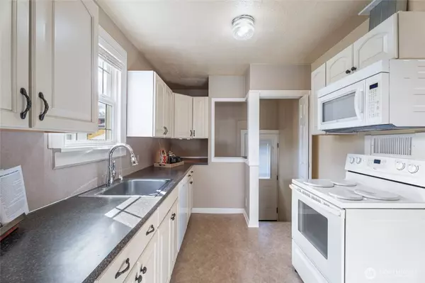 7 N Blue ST, Walla Walla, WA 99362