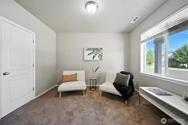 1379 SW Virginia ST, College Place, WA 99324