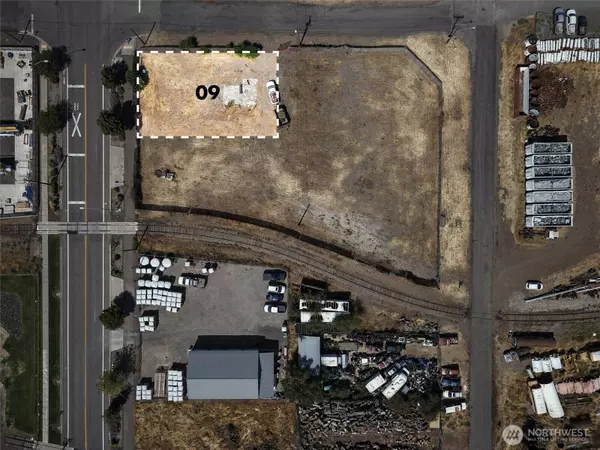 1042 N 13th ST, Walla Walla, WA 99362