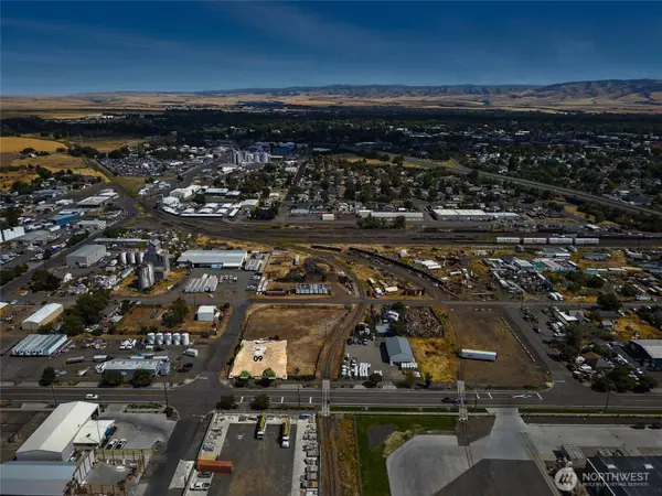 1042 N 13th ST, Walla Walla, WA 99362