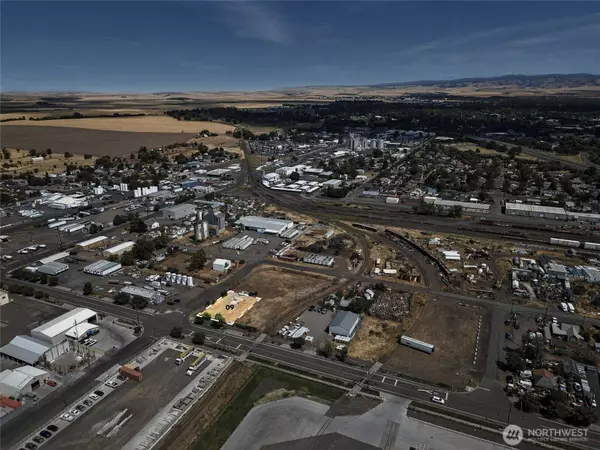 1042 N 13th ST, Walla Walla, WA 99362