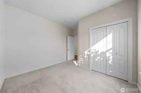 702 SE Creekside DR, College Place, WA 99324