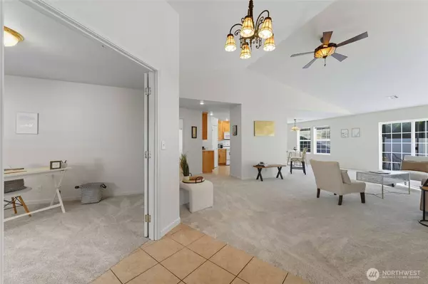 716 SE Songbird, College Place, WA 99324