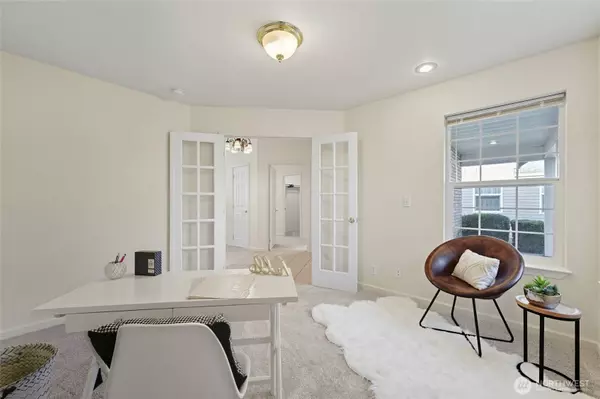 716 SE Songbird, College Place, WA 99324