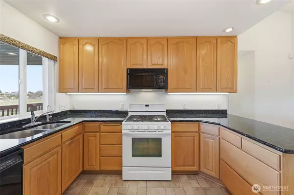 340 SE Highland Park DR, College Place, WA 99324