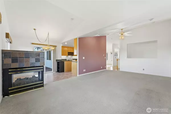 340 SE Highland Park DR, College Place, WA 99324