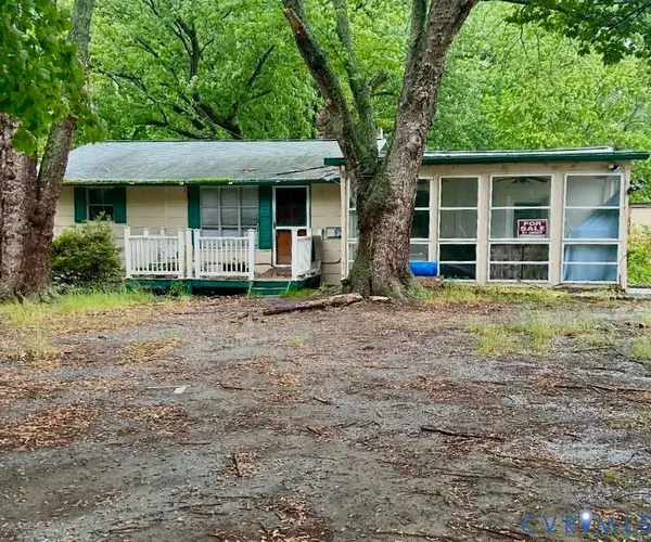 418 Jesse Dupont HWY, Burgess, VA 22432