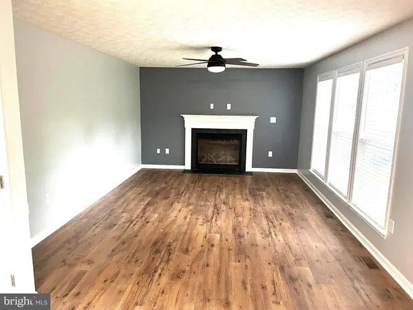 215 DOGWOOD AVE, Colonial Beach, VA 22443