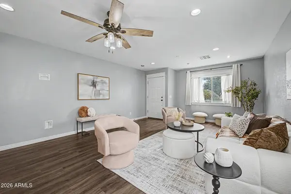 11584 W OGLESBY Avenue, Youngtown, AZ 85363