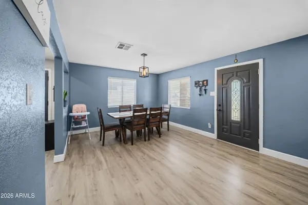 2006 W MONROE Street, Phoenix, AZ 85009