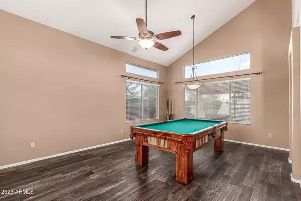 6516 E ROCHELLE Street, Mesa, AZ 85215