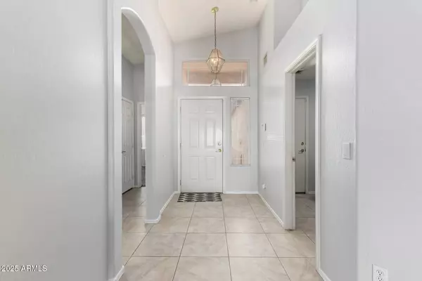 10934 W ALMERIA Road, Avondale, AZ 85392