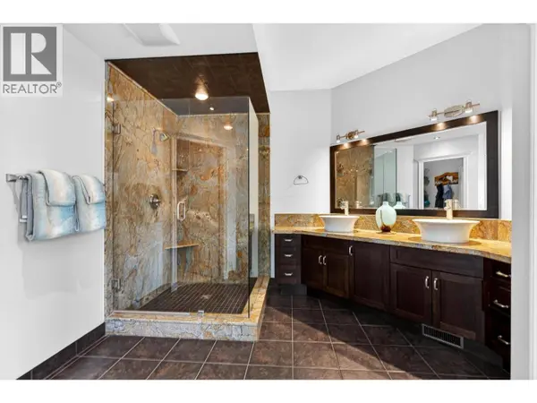 5312 Fulton Place, Peachland, BC V0H1X1