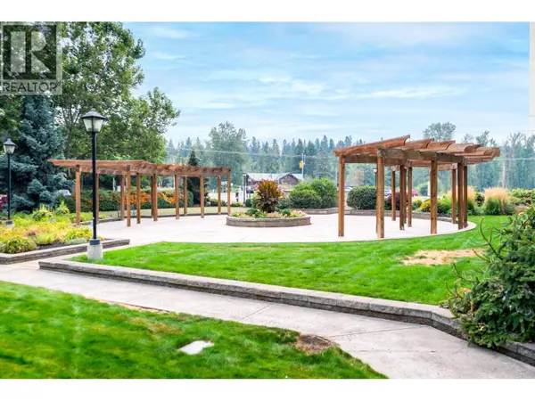 1967 UNDERHILL ST #306, Kelowna, BC V1X8C9