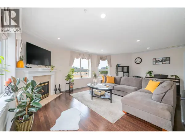 1967 UNDERHILL ST #306, Kelowna, BC V1X8C9