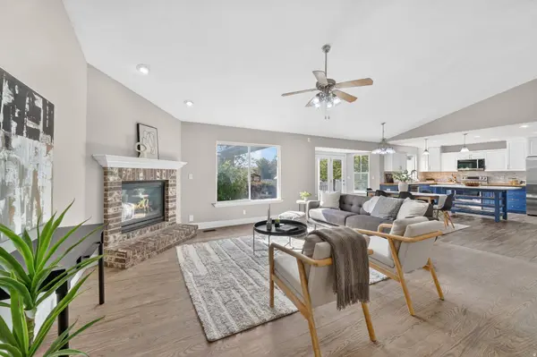 13981 S BARNEYS PEAK CIR, Herriman, UT 84096