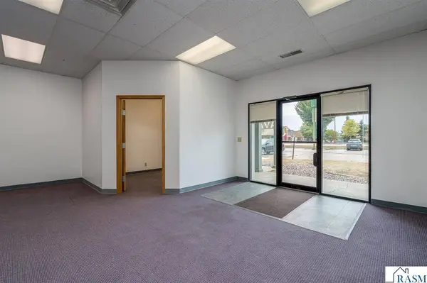 1650 Madison Avenue, Mankato, MN 56001