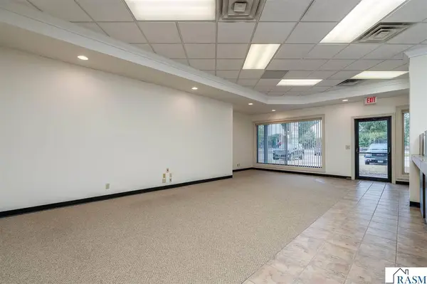 1650 Madison Avenue, Mankato, MN 56001