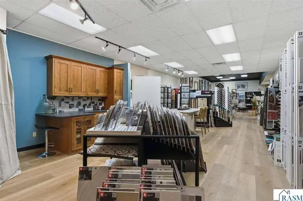 219 S Victory Drive, Mankato, MN 56001