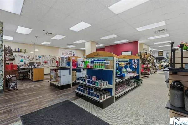 219 S Victory Drive, Mankato, MN 56001