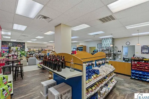 219 S Victory Drive, Mankato, MN 56001