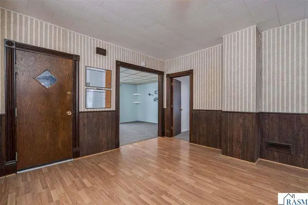 509 Walnut Avenue, Madison Lake, MN 56063