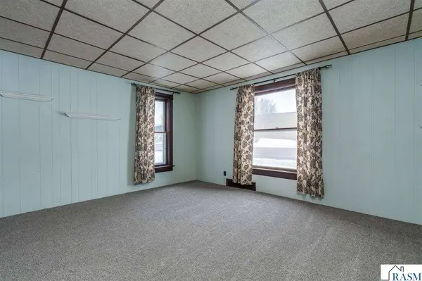 509 Walnut Avenue, Madison Lake, MN 56063