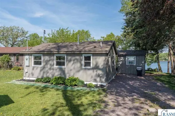 26792 Sioux Trail, Madison Lake, MN 56063