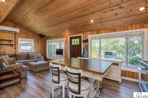 26792 Sioux Trail, Madison Lake, MN 56063