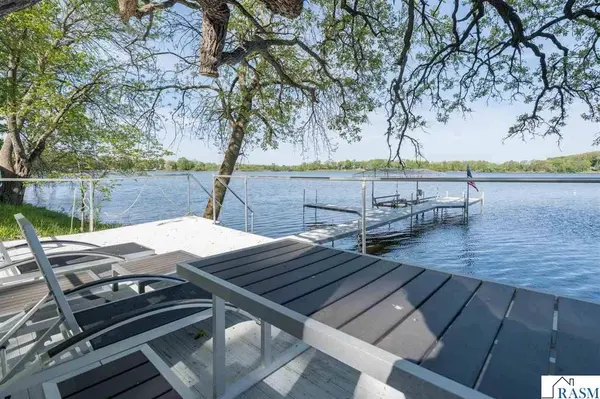 26792 Sioux Trail, Madison Lake, MN 56063