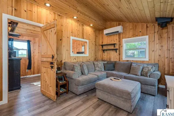 26792 Sioux Trail, Madison Lake, MN 56063