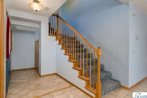 31 Pleasant View Trail, North Mankato, MN 56003