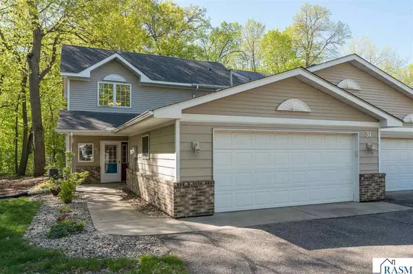 31 Pleasant View Trail, North Mankato, MN 56003