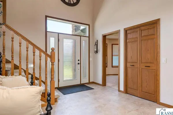 125 Celestine Circle, Mankato, MN 56001