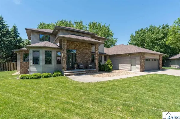 125 Celestine Circle, Mankato, MN 56001