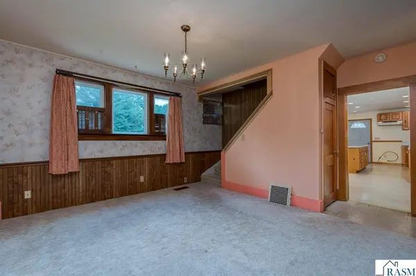 512 E Prince Street, Lake Crystal, MN 56055