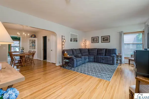1211 Carney Avenue, Mankato, MN 56001