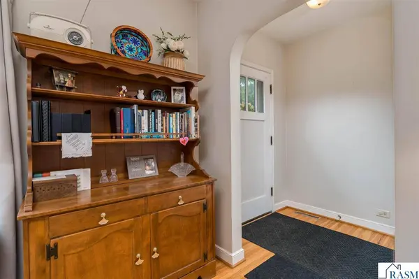 1211 Carney Avenue, Mankato, MN 56001