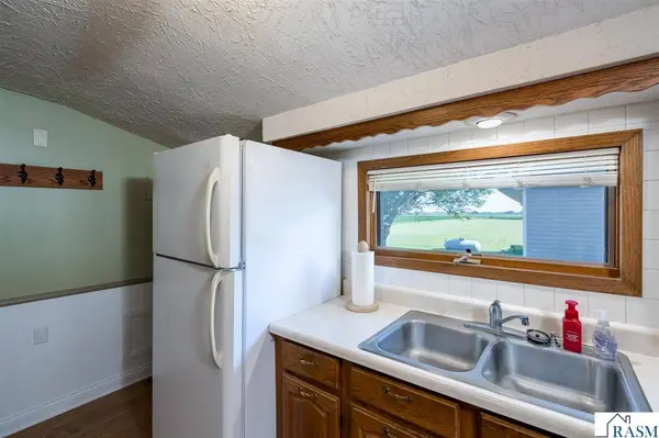 97 4th Street, Pemberton, MN 56078
