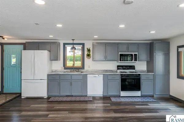 26770 Sioux Trail, Madison Lake, MN 56063