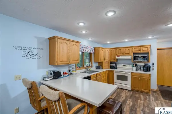 120 N Belmont Drive, Mankato, MN 56001