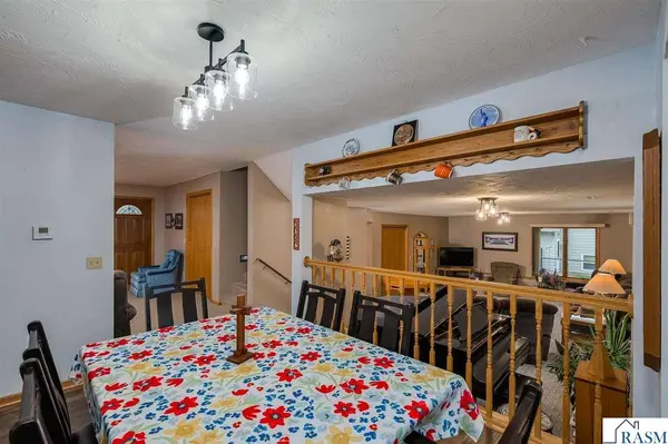 120 N Belmont Drive, Mankato, MN 56001