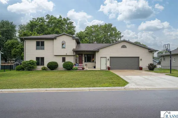 120 N Belmont Drive