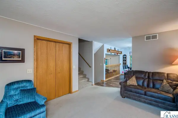120 N Belmont Drive, Mankato, MN 56001